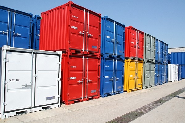 Moving Containers are Better - Here Are the Reasons Why - Car and Truck